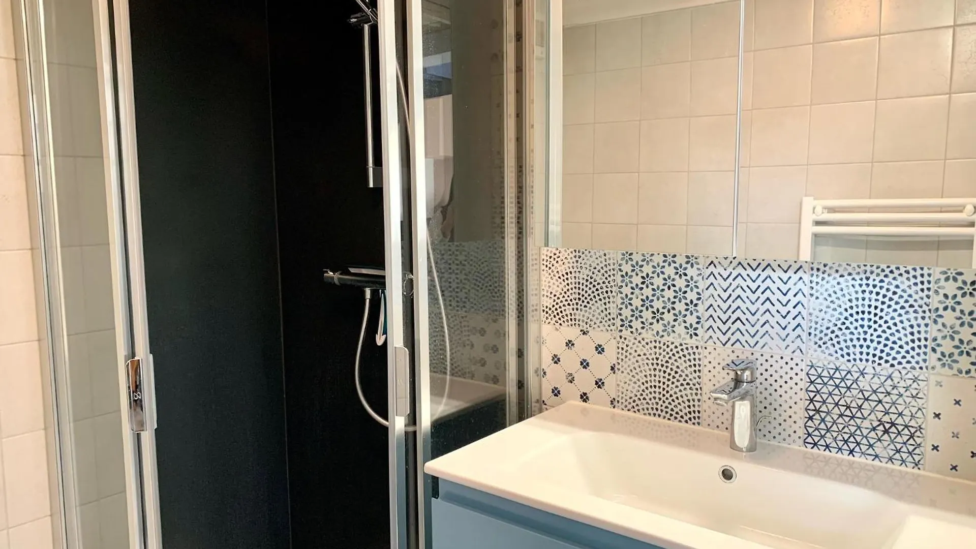 アパート Thonon Concise Apt With Mezzanine フランス